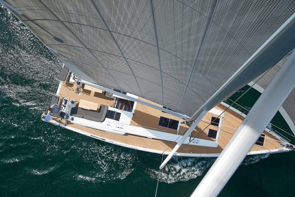 Hanse fitted with Flexiteek 2G